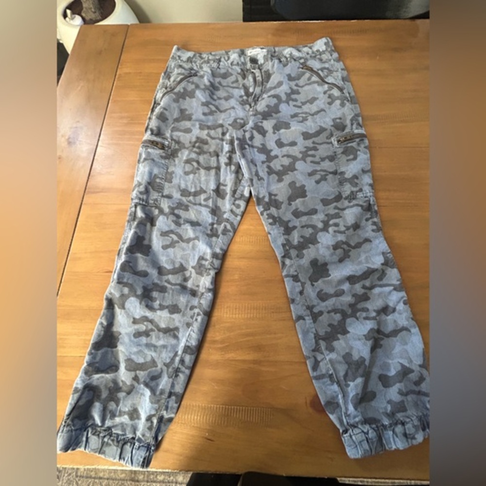 Madewell Gray Camo Cargo Jogger Pants